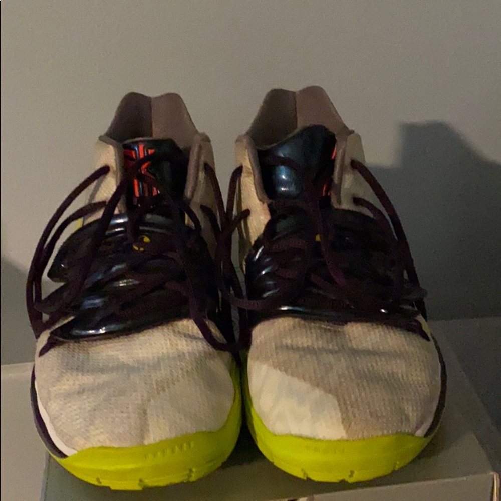 Nike Kyrie 5
